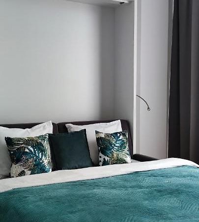 Apartamenty Comfort Na Alejach Jerozolimskich 바르샤바 외부 사진