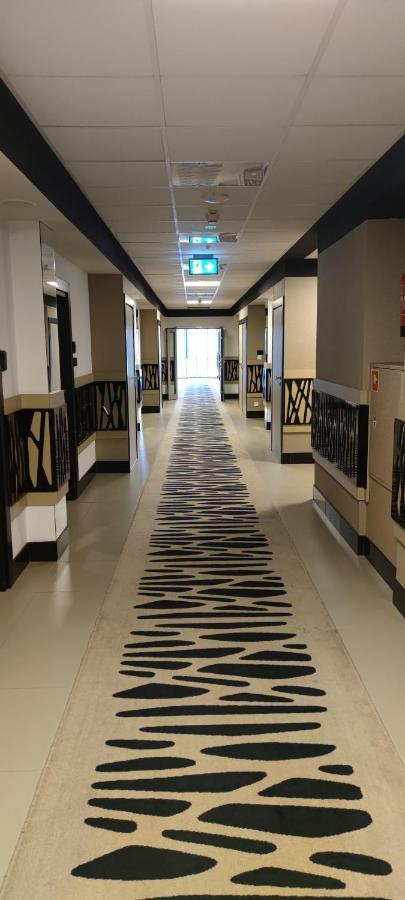 Apartamenty Comfort Na Alejach Jerozolimskich 바르샤바 외부 사진