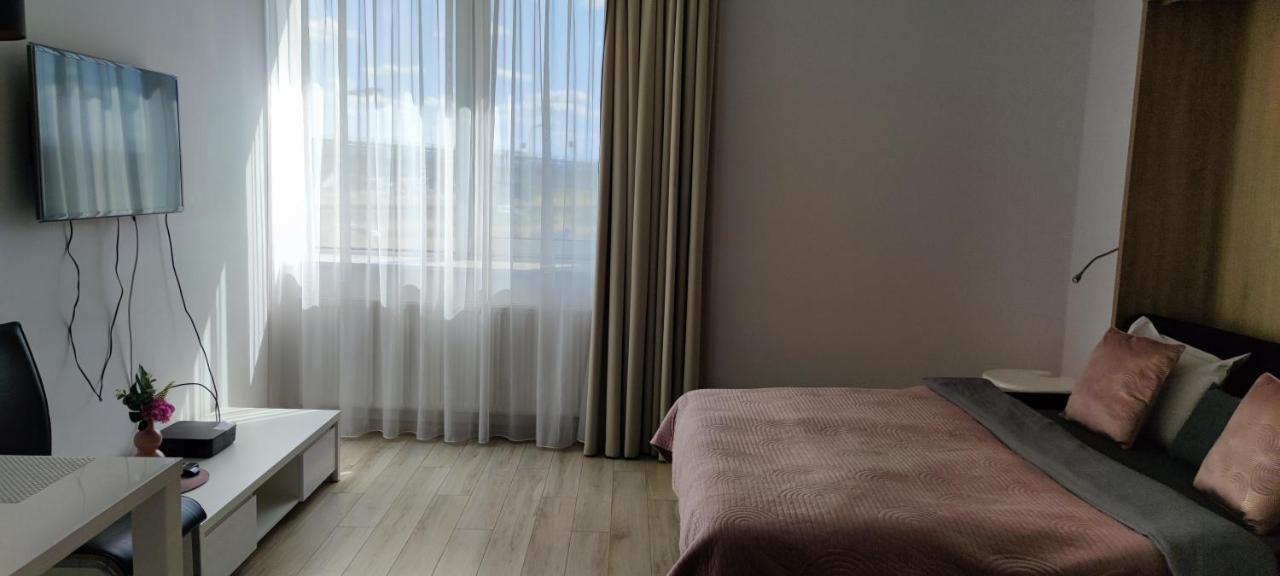Apartamenty Comfort Na Alejach Jerozolimskich 바르샤바 외부 사진