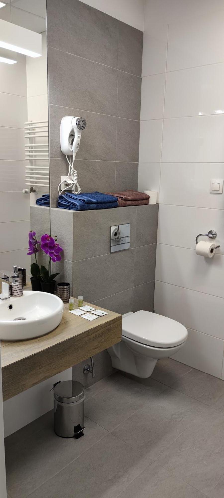 Apartamenty Comfort Na Alejach Jerozolimskich 바르샤바 외부 사진