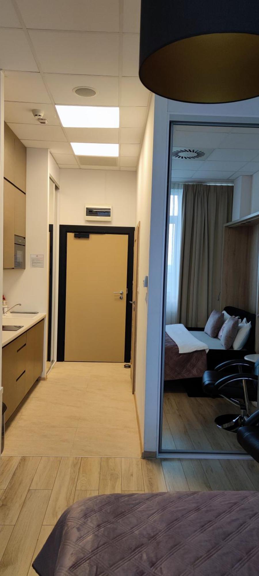 Apartamenty Comfort Na Alejach Jerozolimskich 바르샤바 외부 사진